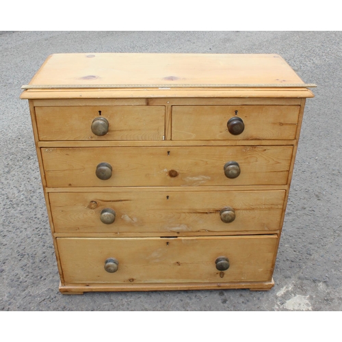 28 - Victorian pine 2 over 3 chest of drawers