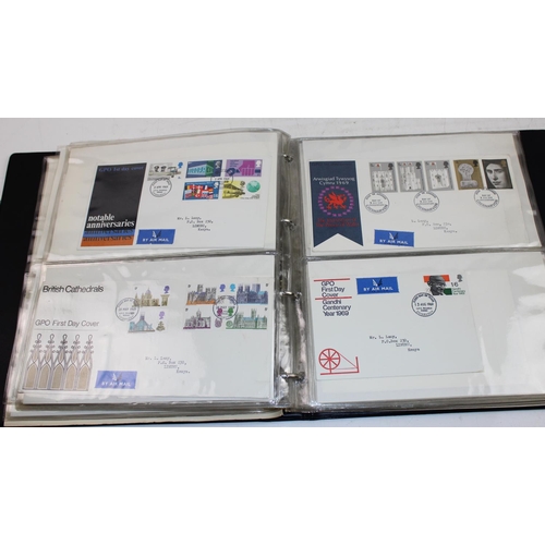 1538 - Stamps - GB FDCS in 2 albums (132 )