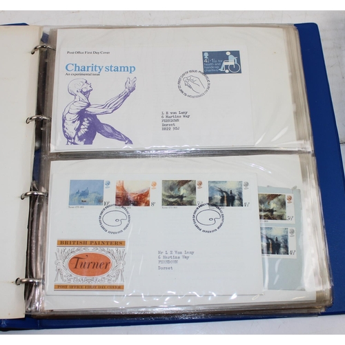 1538 - Stamps - GB FDCS in 2 albums (132 )