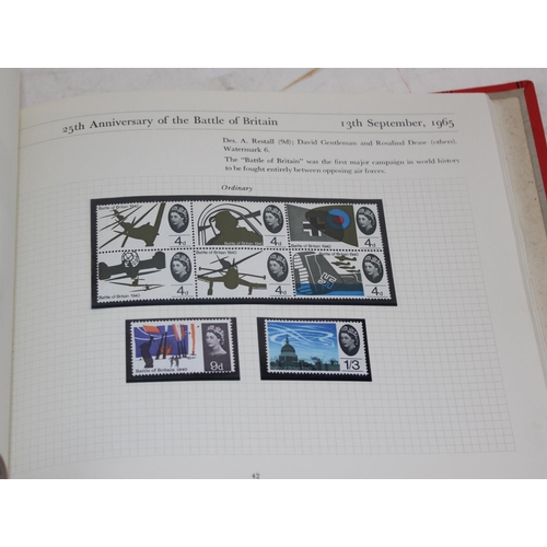 1541 - Stamps - GB Mint in special Album