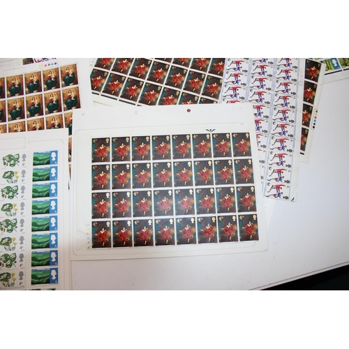 1545 - Stamps - GB Mint, many part sheets