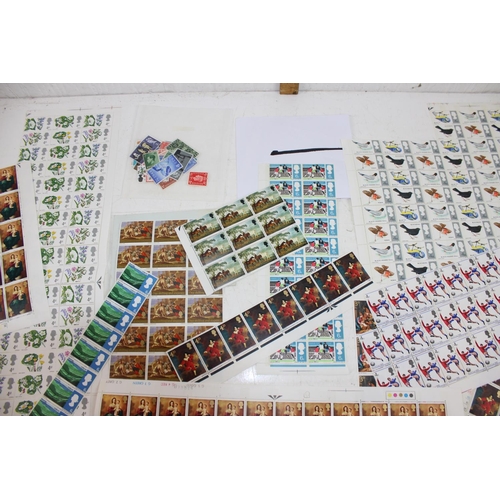 1545 - Stamps - GB Mint, many part sheets