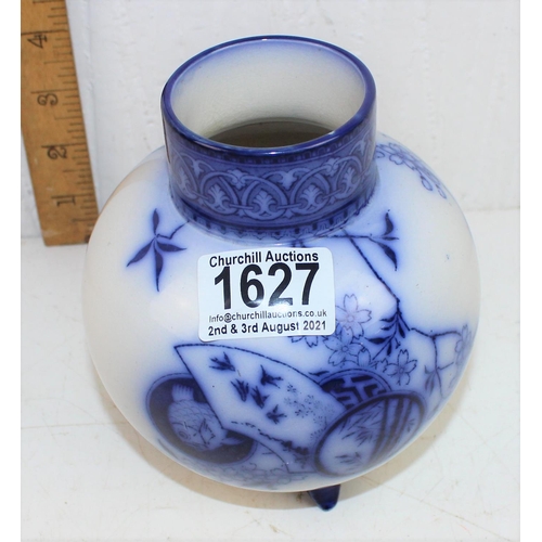 1627 - An antique Pinder Bourne & Co flow blue round vase