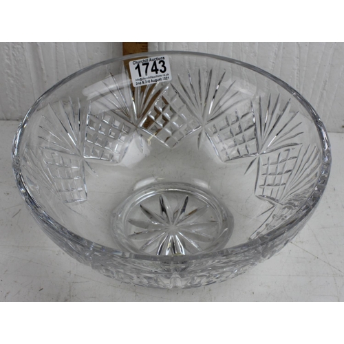 1743 - Large crystal bowl with snooker inscription