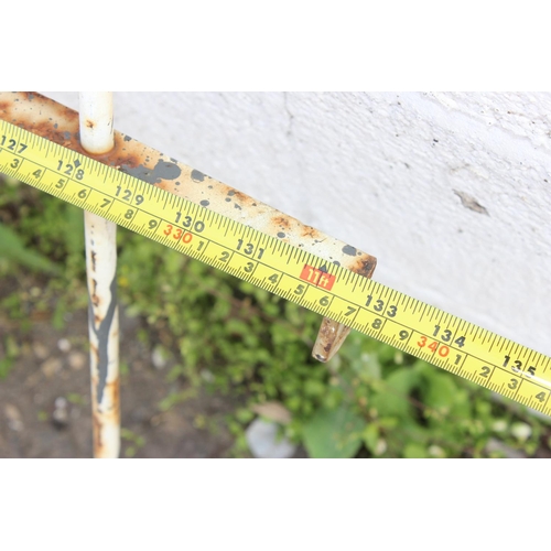 451 - White painted vintage iron railings - approx 11ft