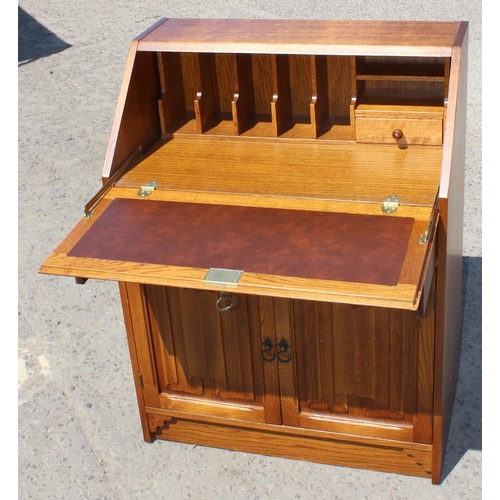 83 - Vintage oak bureau