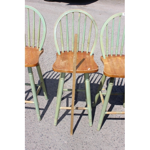 94 - 4 wooden barstools