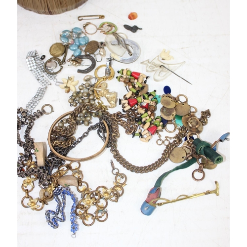 1215 - Qty of assorted jewellery and misc smalls