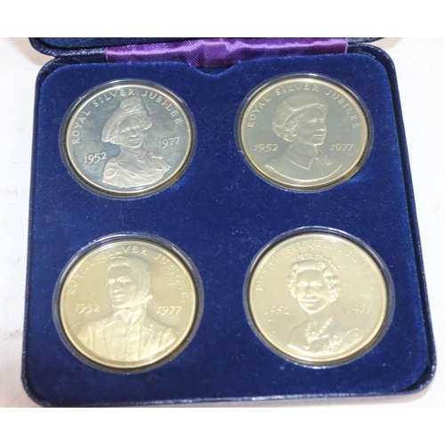 1306 - Set of four hallmarked silver 1977 1oz proof silver jubilee crown medals in fitted presentation case... 