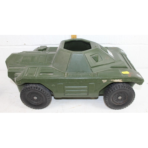 1466 - Vintage Action Man military vehicles etc