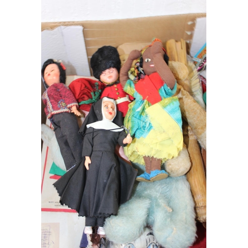 1472 - Large qty of vintage dolls to inc some Russian