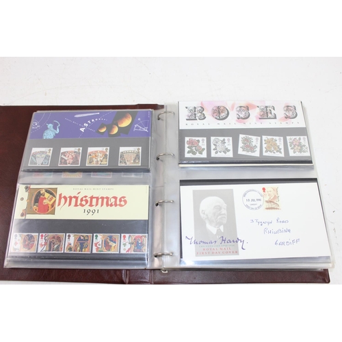 1552 - Stamps - Album containing mainly Presentation packs and some FDC, and a Royal Mail Special Stamps bo... 