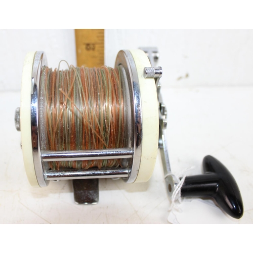 661 - Mitchell 606 vintage fishing reel