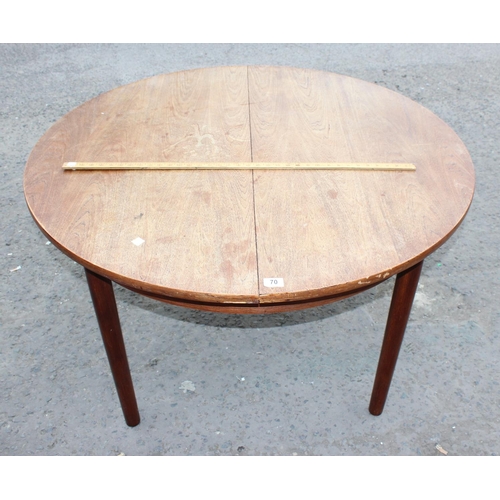 156 - A retro extending dining table by Dalescraft