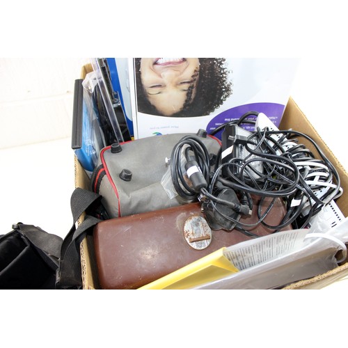 601 - Large qty of assorted cameras and electrical items