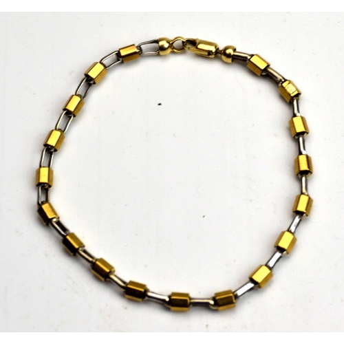 1222 - 9ct White and yellow gold bracelet - 8.4g