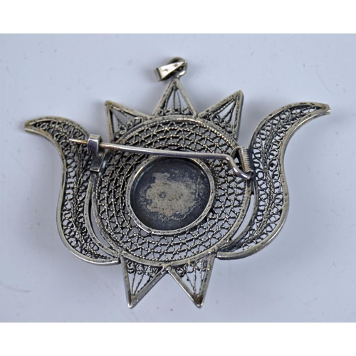 1228 - Silver brooch/pendant with lapis stone centre