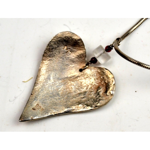 1246 - Silver heart necklace