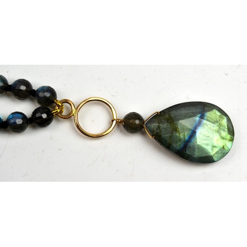 1267 - Good quality labradorite necklace