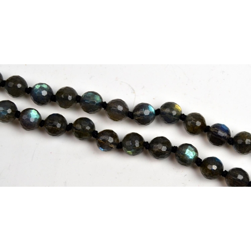 1267 - Good quality labradorite necklace