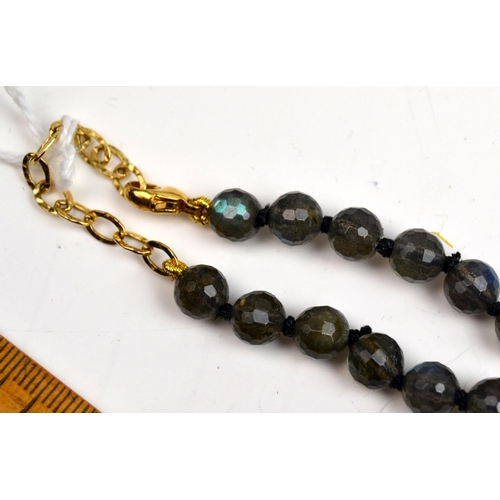 1267 - Good quality labradorite necklace