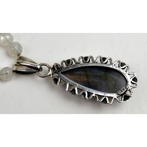 1268 - Good quality labradorite and moonstone necklace