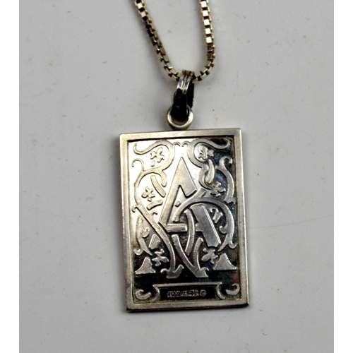 1280 - Silver necklace with an 'A' pendant