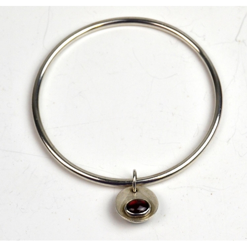 1294 - Silver bracelet with red stone - 16g gross