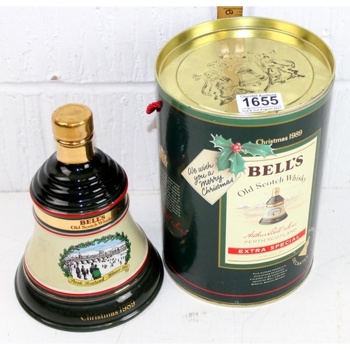 1655 - Whisky - Bells Whisky bottle with contents in box - Christmas 1989