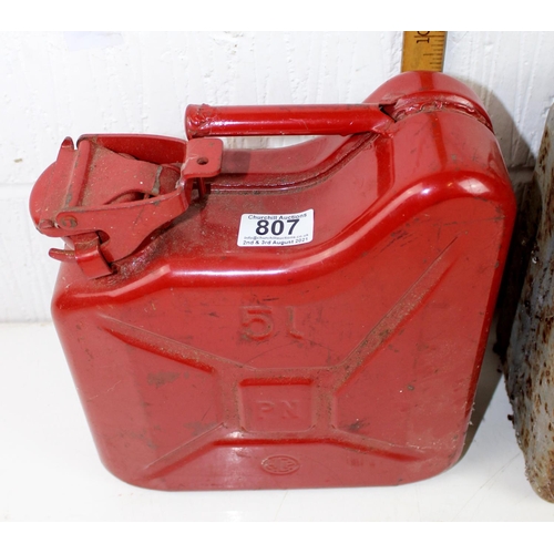 807 - 2 vintage fuel cans