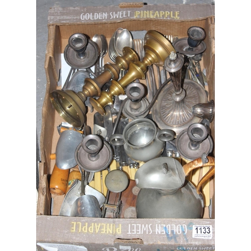 1133 - Large qty of assorted metalware and silver plate