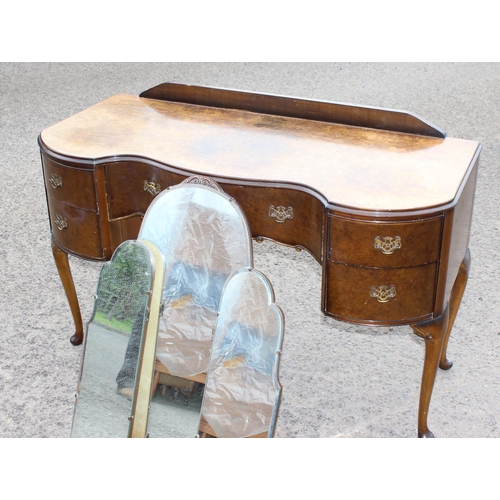 18 - Art Deco dressing table with triple mirror