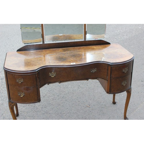 18 - Art Deco dressing table with triple mirror