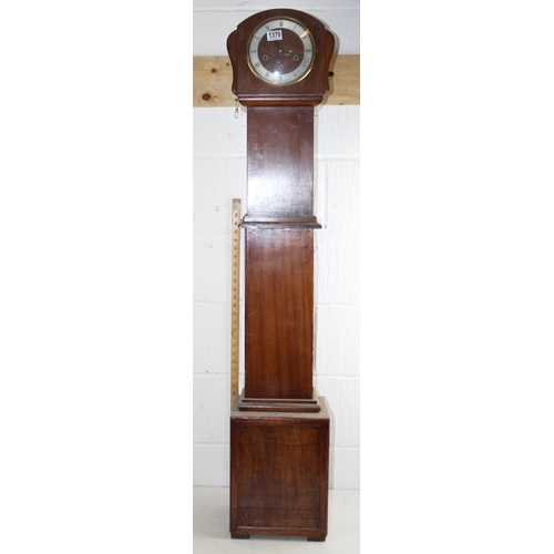 1370 - Vintage Grandmother clock