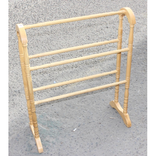 41 - Wooden towel rail