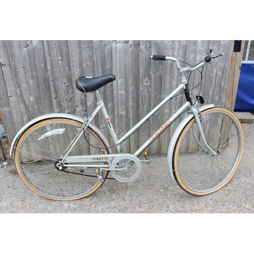 656 - Raleigh Colette bicycle