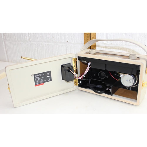 713 - Roberts RD60 DAB radio
