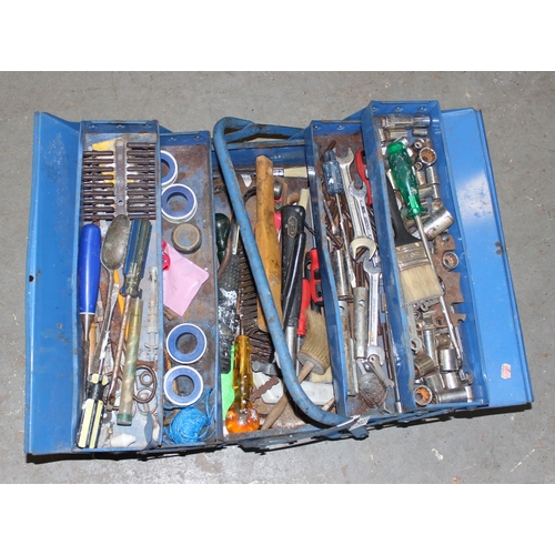 845 - Toolbox and contents