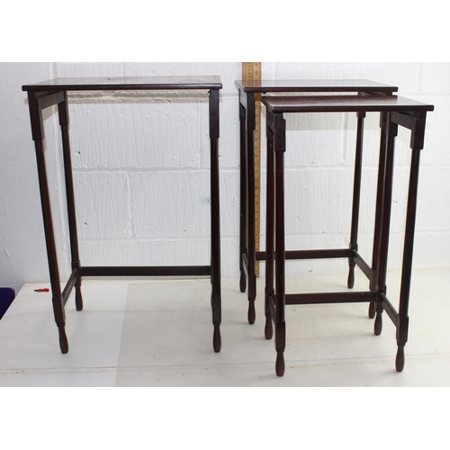 147 - Vintage nest of 3 tables