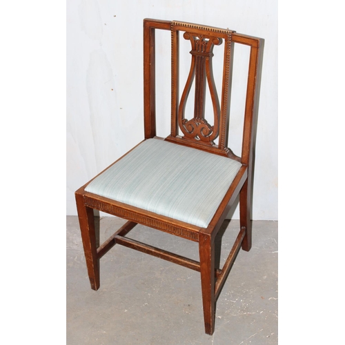 119 - A set of 6 (4 & 2) early 20th century dining chairs with Lyre back slats