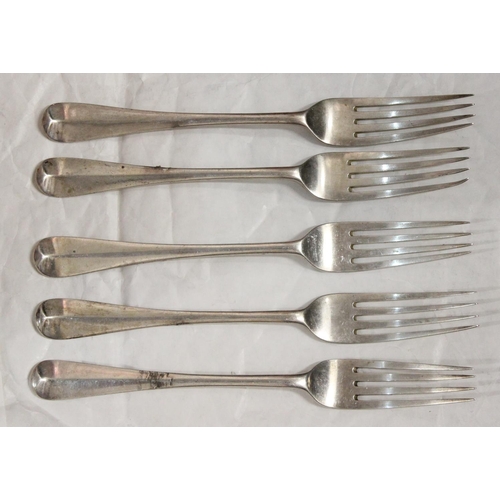 1102 - A set of 10 solid silver dinner forks, London 1898 by Goldsmiths & Silversmiths Co (William Gibson &... 