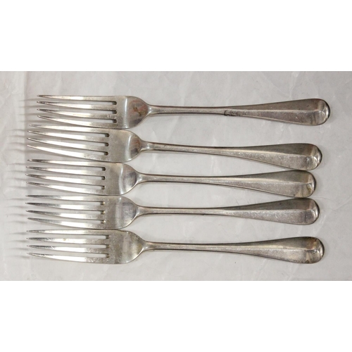 1102 - A set of 10 solid silver dinner forks, London 1898 by Goldsmiths & Silversmiths Co (William Gibson &... 