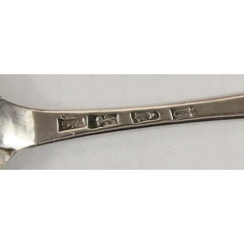 1105 - A large George II or III period silver serving spoon, London 1736 or 1776, and 2 Georgian silver tea... 