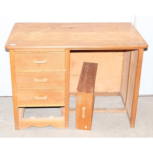 110 - Vintage mid-century light Oak desk