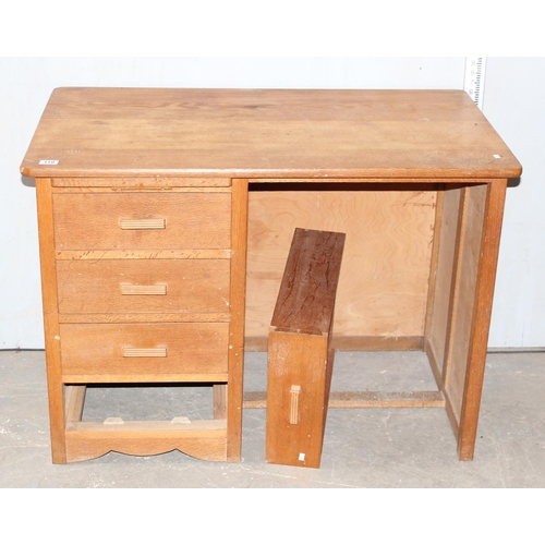 110 - Vintage mid-century light Oak desk