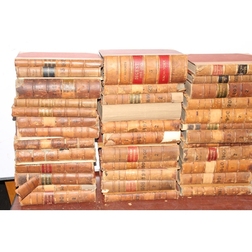 550 - A large qty of late 19th & early 20th century Law Reports books, approximately 91 volumes stretching... 