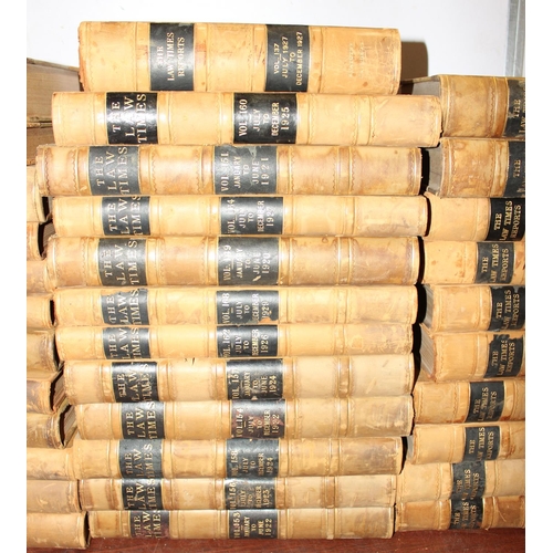 551 - A large qty of early 20th century Law Times Report books, approximately 34 volumes stretching approx... 