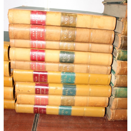 552 - A large qty of early 20th century Law Journal books, approximately 24 volumes stretching approx 42 i... 