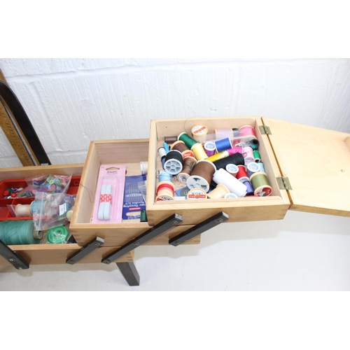 274 - Retro concertina sewing box and contents