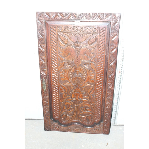 460 - An antique carved oak panel, possibly of Dutch origin, believed to be 18th century